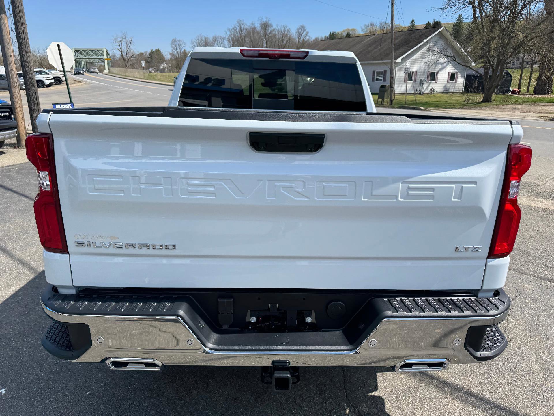 New 2026 Chevrolet Silverado 1500 LTZ w/ LTZ Premium Package AWD/4WD image 11