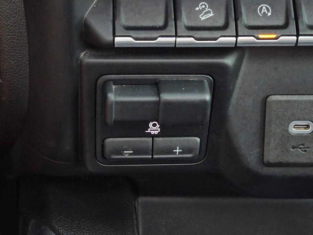 Used 2021 Chevrolet Silverado 1500 LT Trail Boss w/ Convenience Package II AWD/4WD image 29