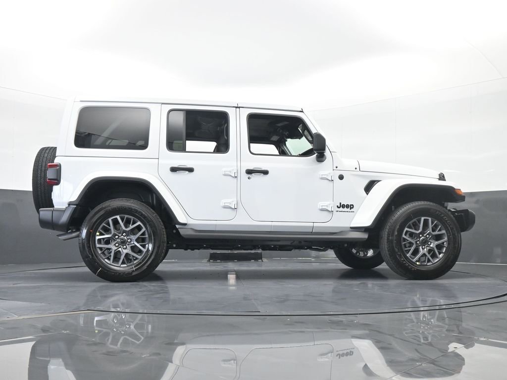 Used 2025 Jeep Wrangler Unlimited Sahara AWD/4WD image 59