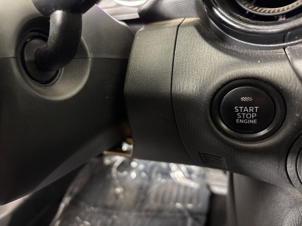 Used 2019 MAZDA MX-5 Miata Sport w/ I-ACTIVSENSE Sport Package image 20