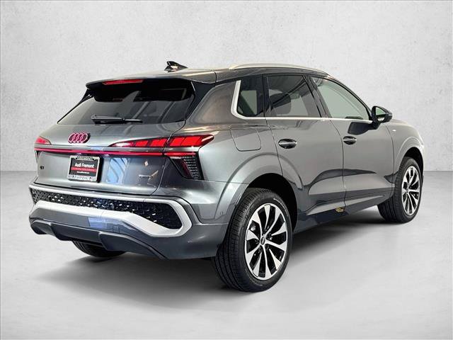 New 2026 Audi Q3 quattro 2.0T AWD/4WD image 5