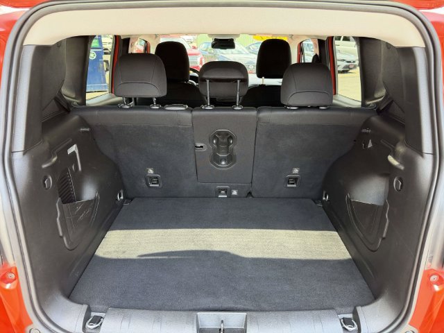 Used 2021 Jeep Renegade Latitude w/ Convenience Group AWD/4WD image 14
