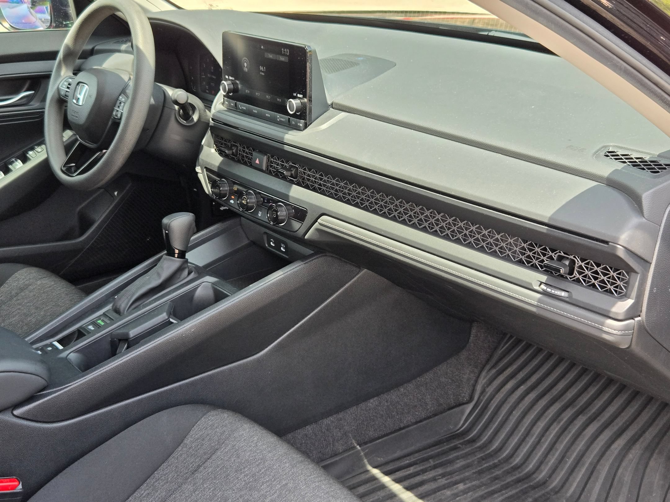 Used 2024 Honda Accord LX image 29