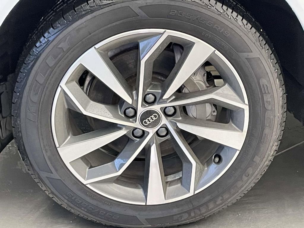 Used 2022 Audi Q5 2.0T Premium Plus image 11