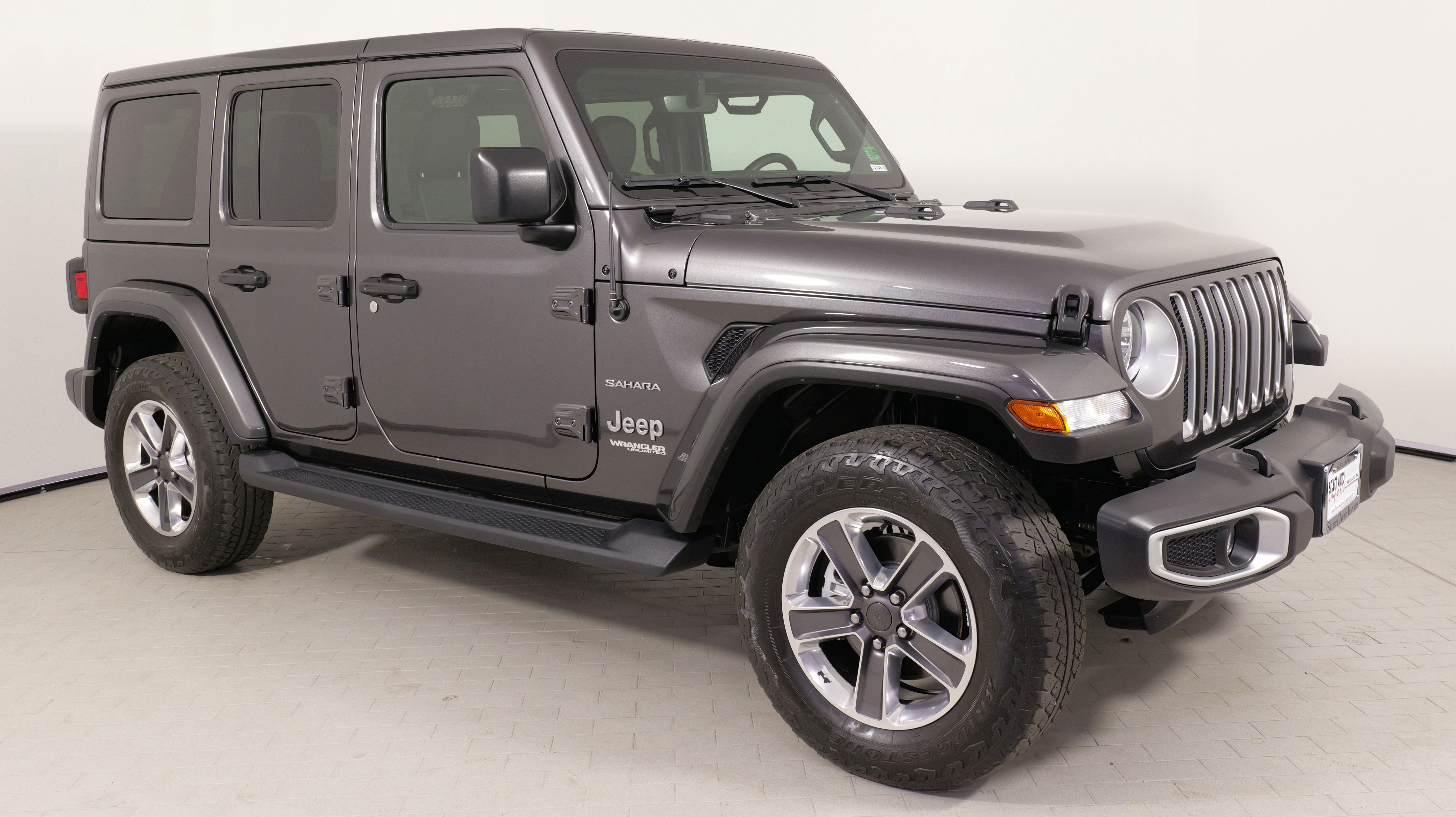 Used 2021 Jeep Wrangler Unlimited Sahara image 7
