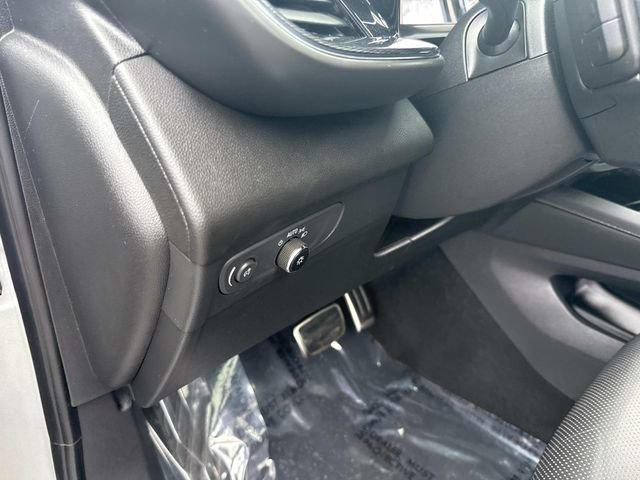 Used 2023 Buick Envision Essence w/ Sport Touring Package image 25
