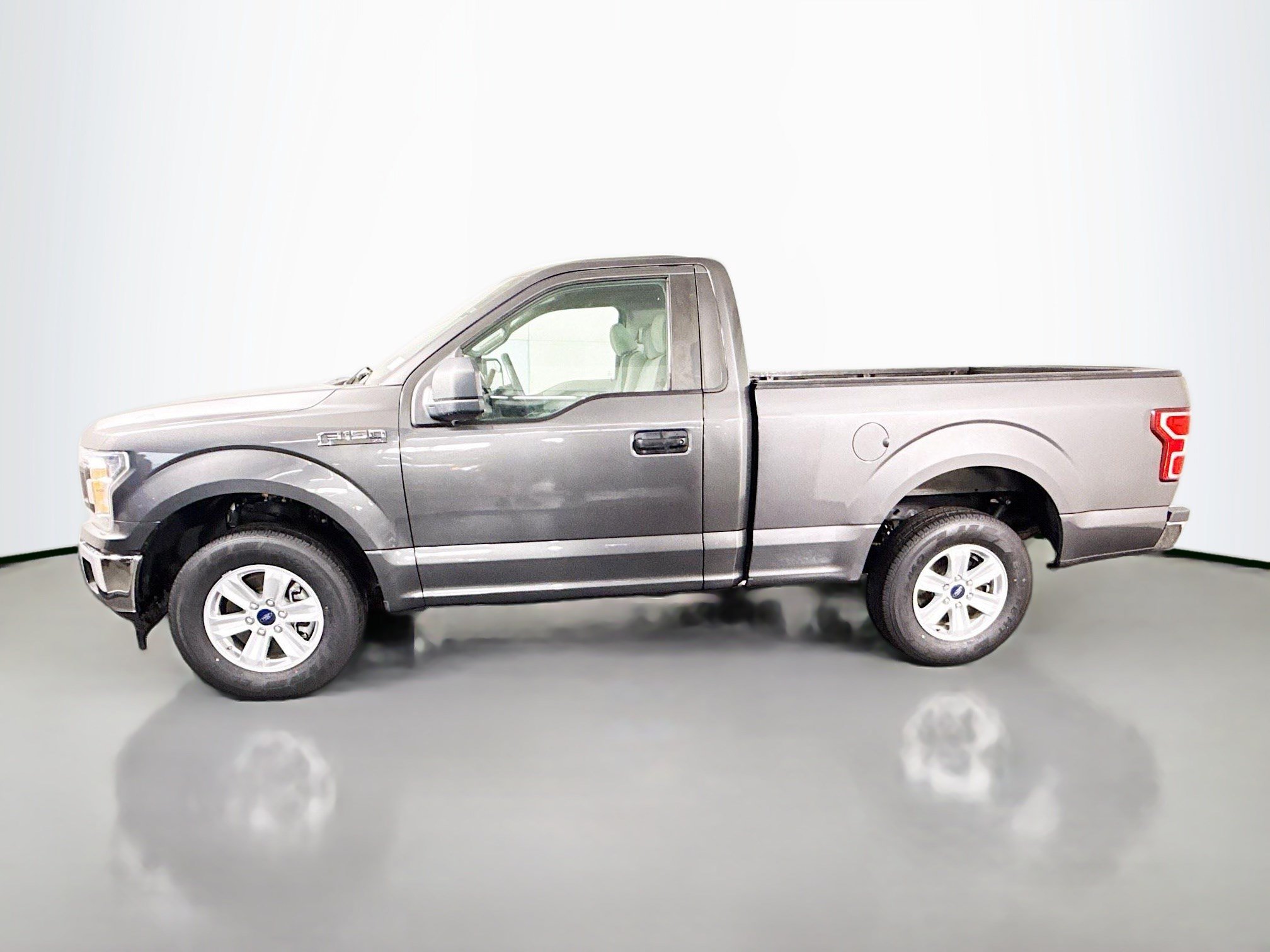 Used 2019 Ford F150 XL w/ Equipment Group 101A Mid RWD image 6