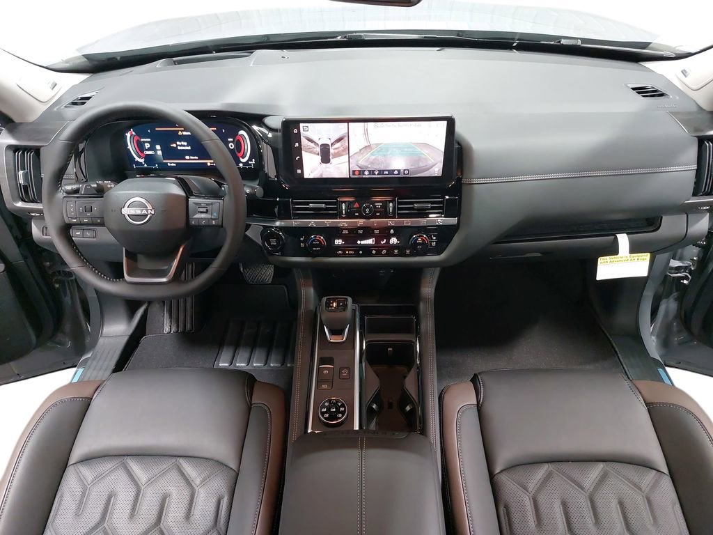 New 2026 Nissan Pathfinder Platinum image 9