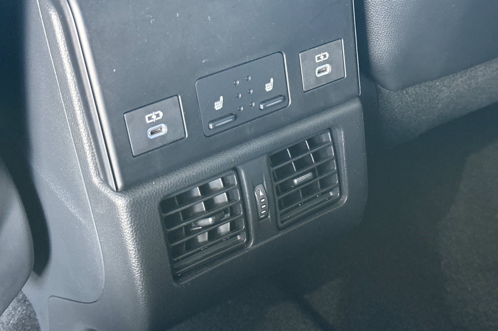 Used 2024 Subaru Solterra AWD/4WD image 16
