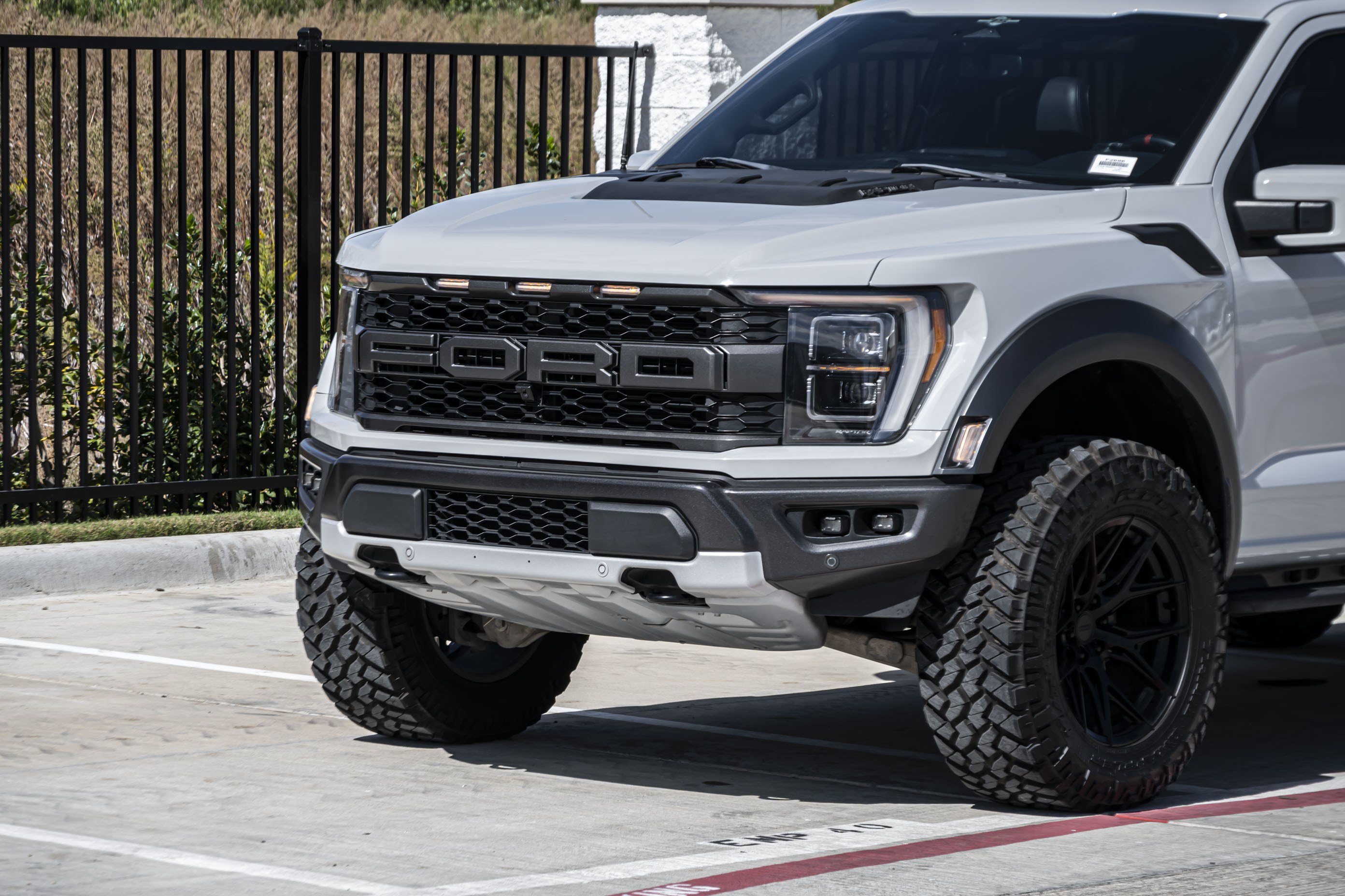 Used 2023 Ford F150 Raptor AWD/4WD image 35