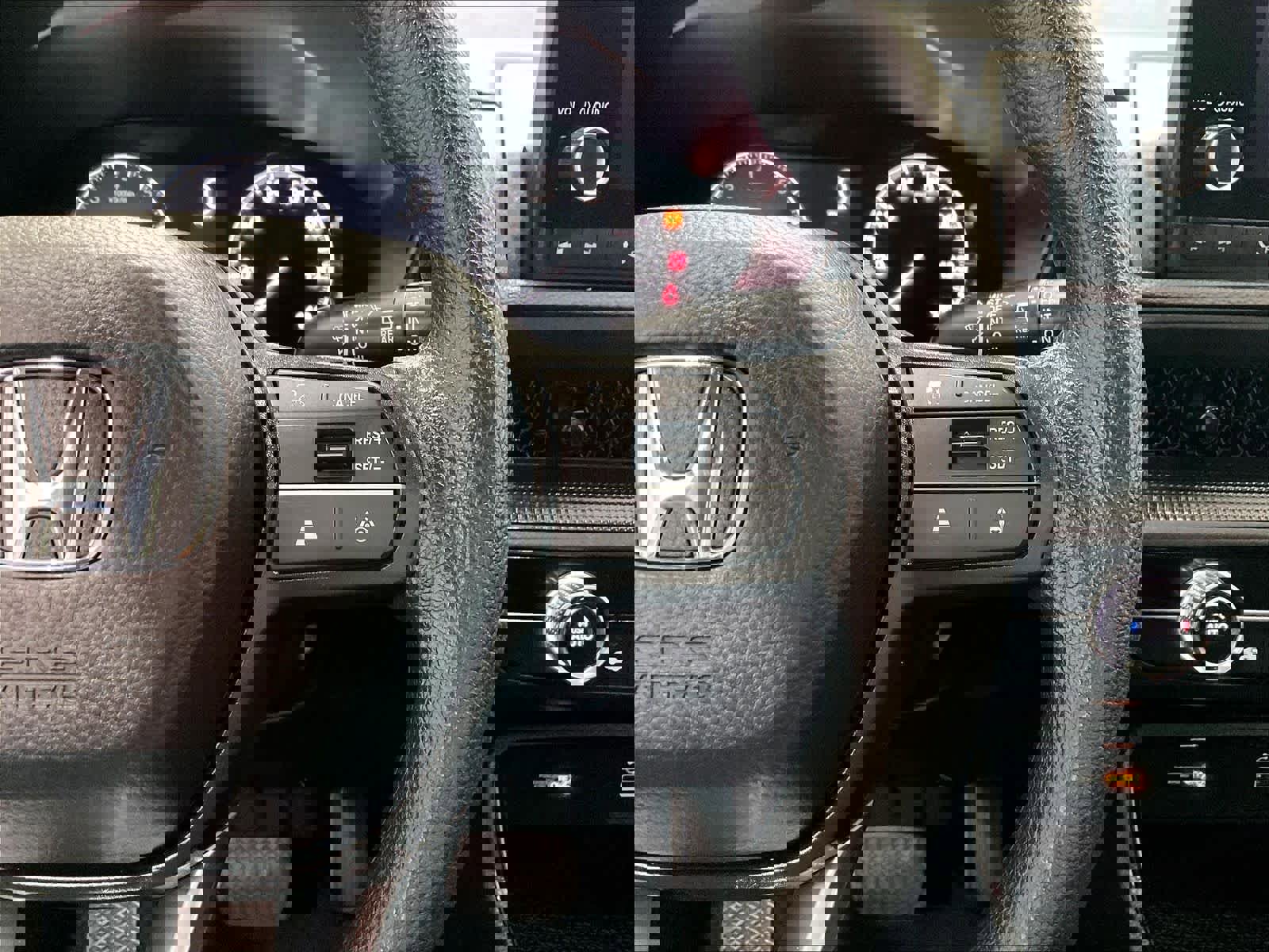 Used 2025 Honda CR-V LX image 23