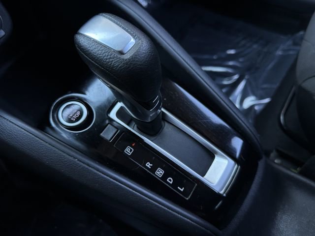 Used 2020 Nissan Kicks S image 28