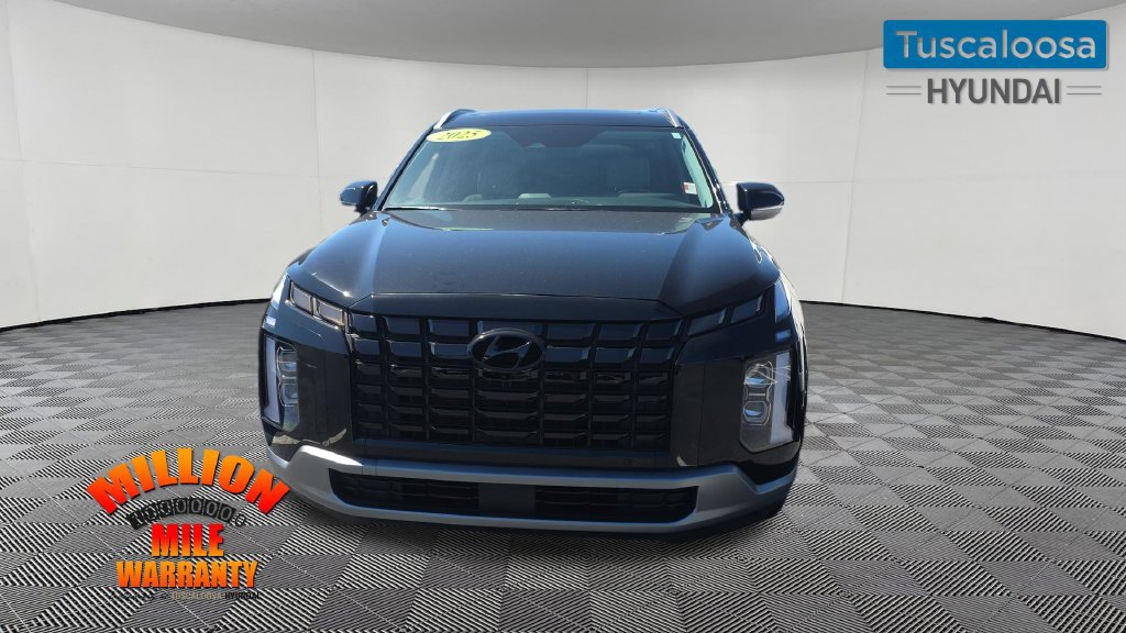 Used 2025 Hyundai Palisade SEL FWD image 2