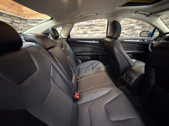 Used 2019 Ford Fusion Titanium AWD/4WD image 33