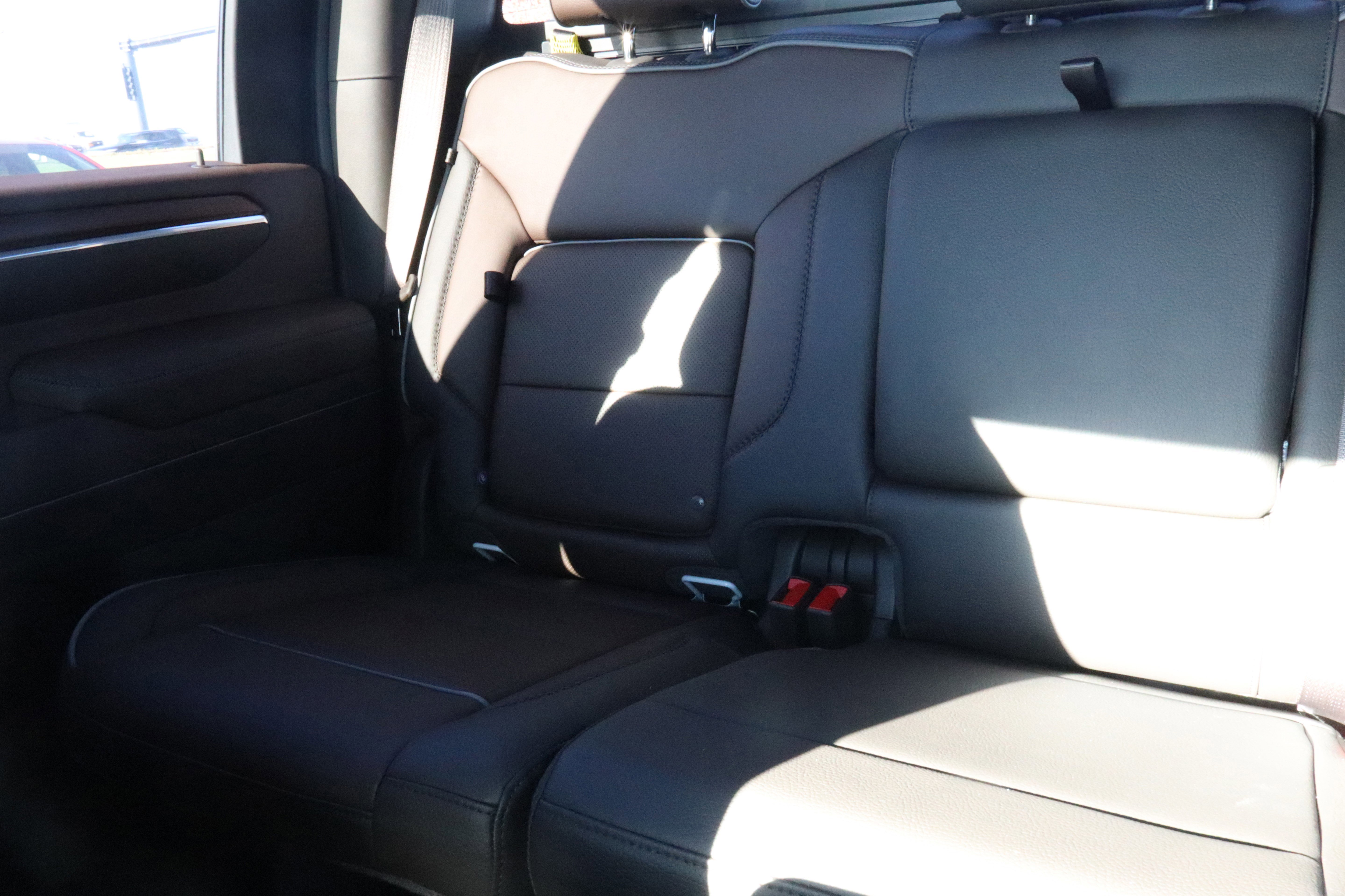 New 2026 GMC Sierra 3500 Denali w/ Denali Reserve Package image 13