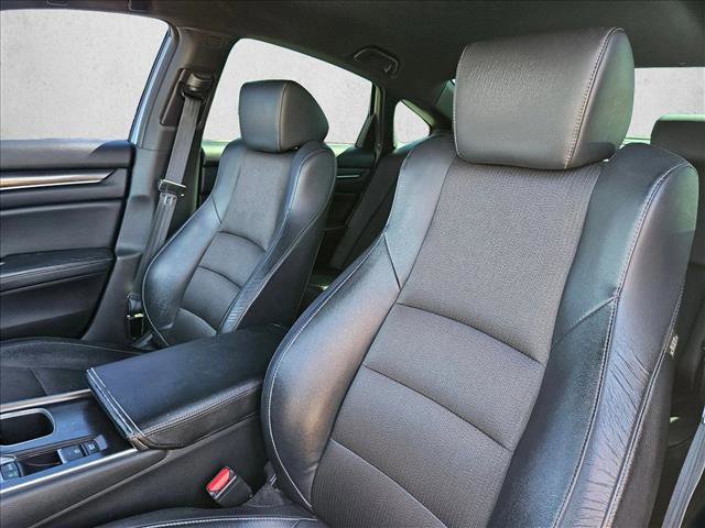 Used 2018 Honda Accord Sport image 14