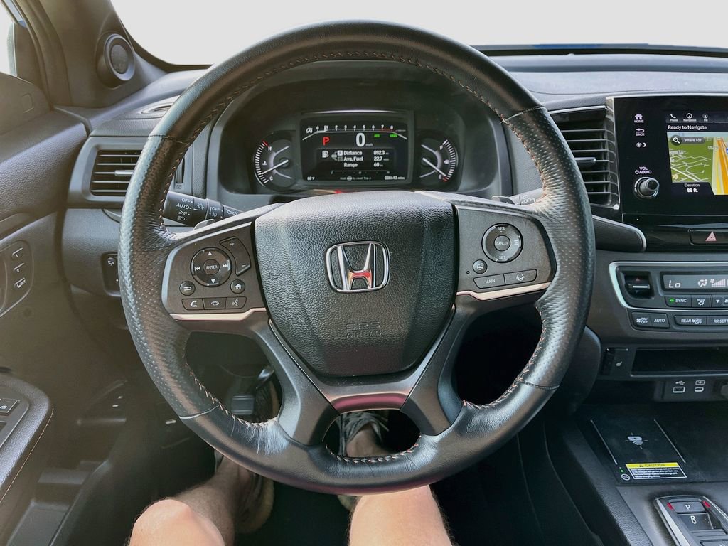 Used 2025 Honda Passport TrailSport image 11