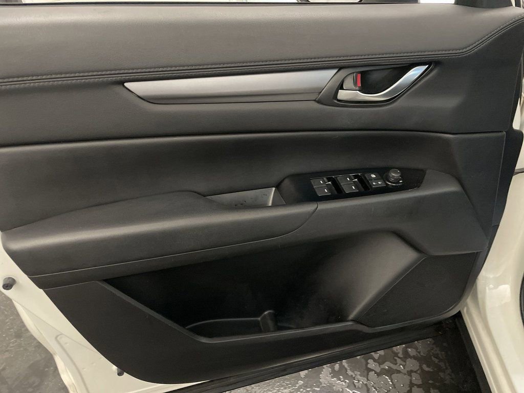 Used 2019 MAZDA CX-5 Touring image 15