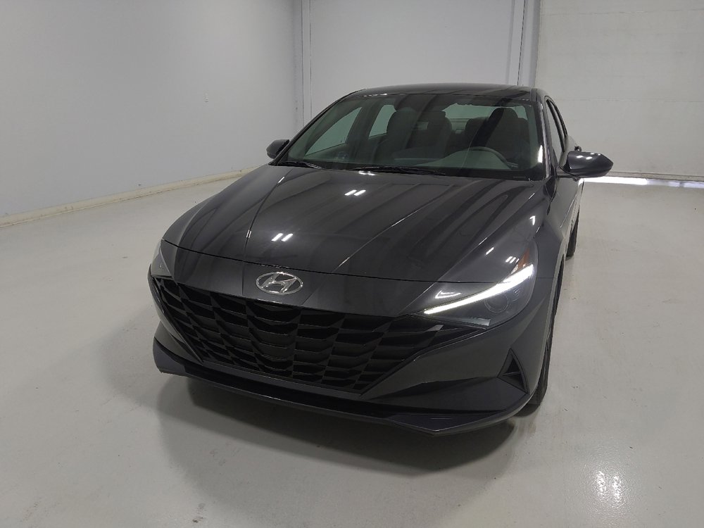 Used 2022 Hyundai Elantra SEL FWD image 15