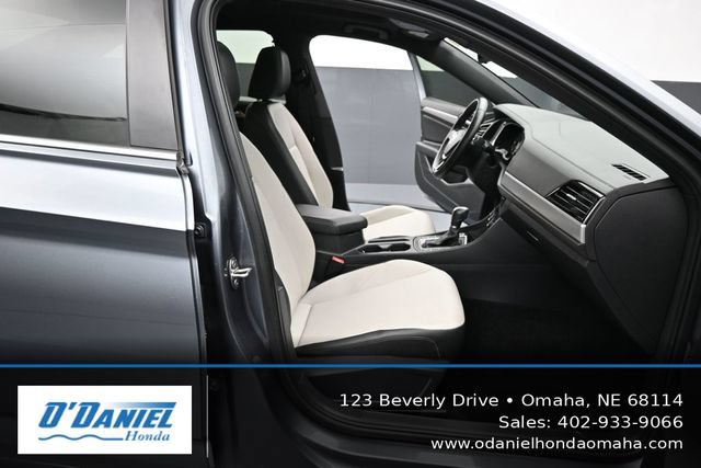 Used 2019 Volkswagen Jetta R-Line FWD image 40