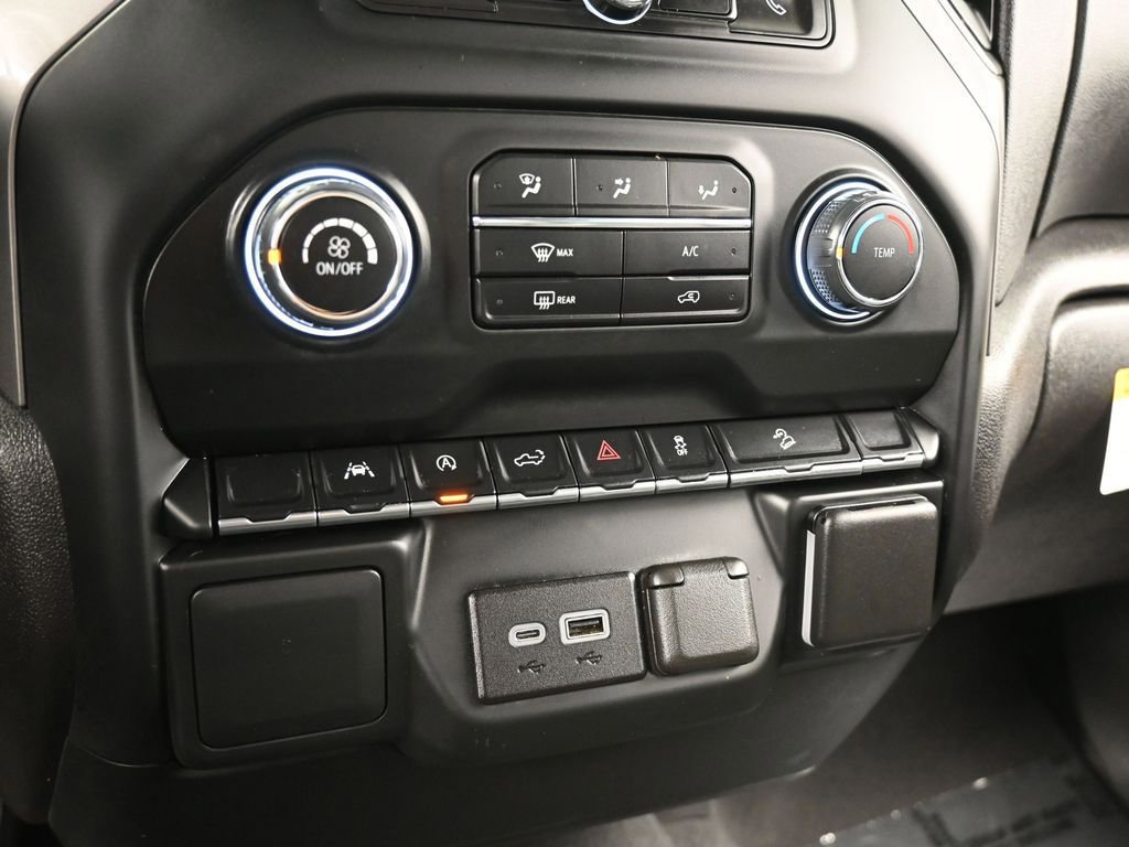 Used 2024 Chevrolet Silverado 1500 Custom Trail Boss w/ LPO, Dark Essentials Package image 23