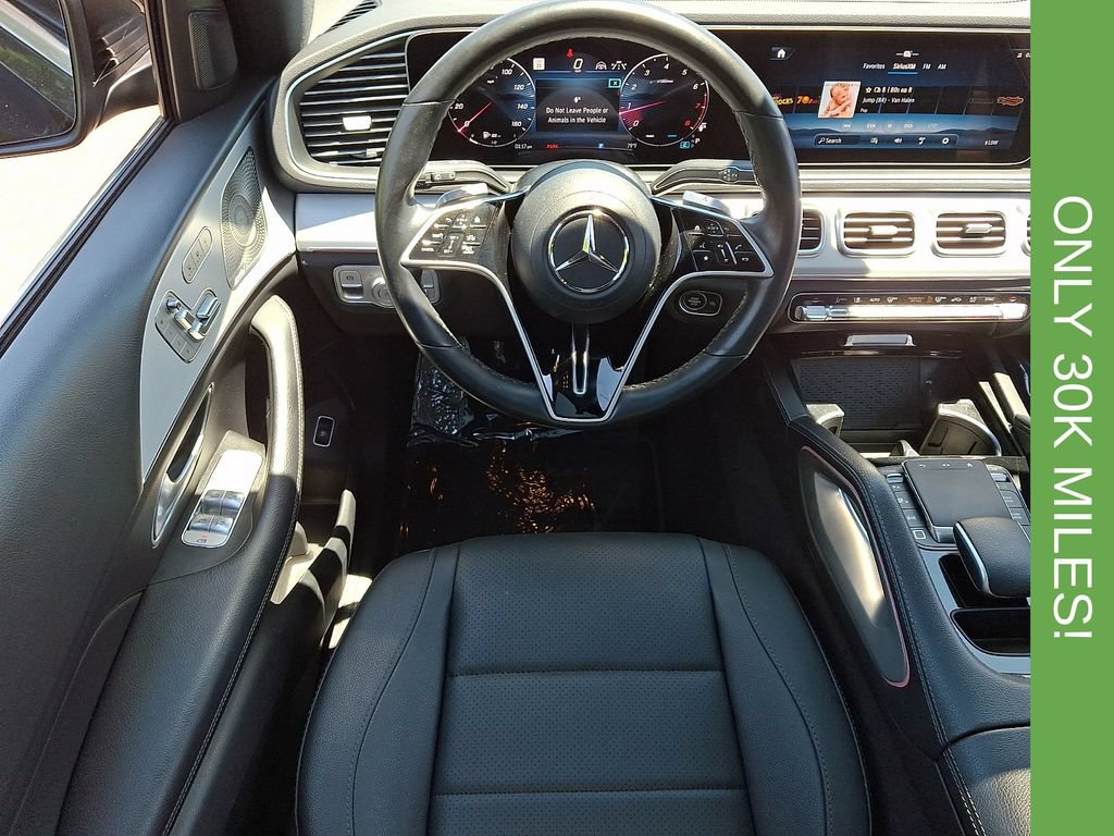 Used 2025 Mercedes-Benz GLE 350 4MATIC w/ Driver Assistance Package image 11