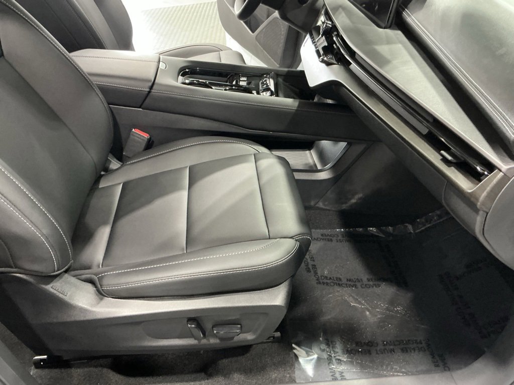 Used 2025 Nissan Murano SV image 22