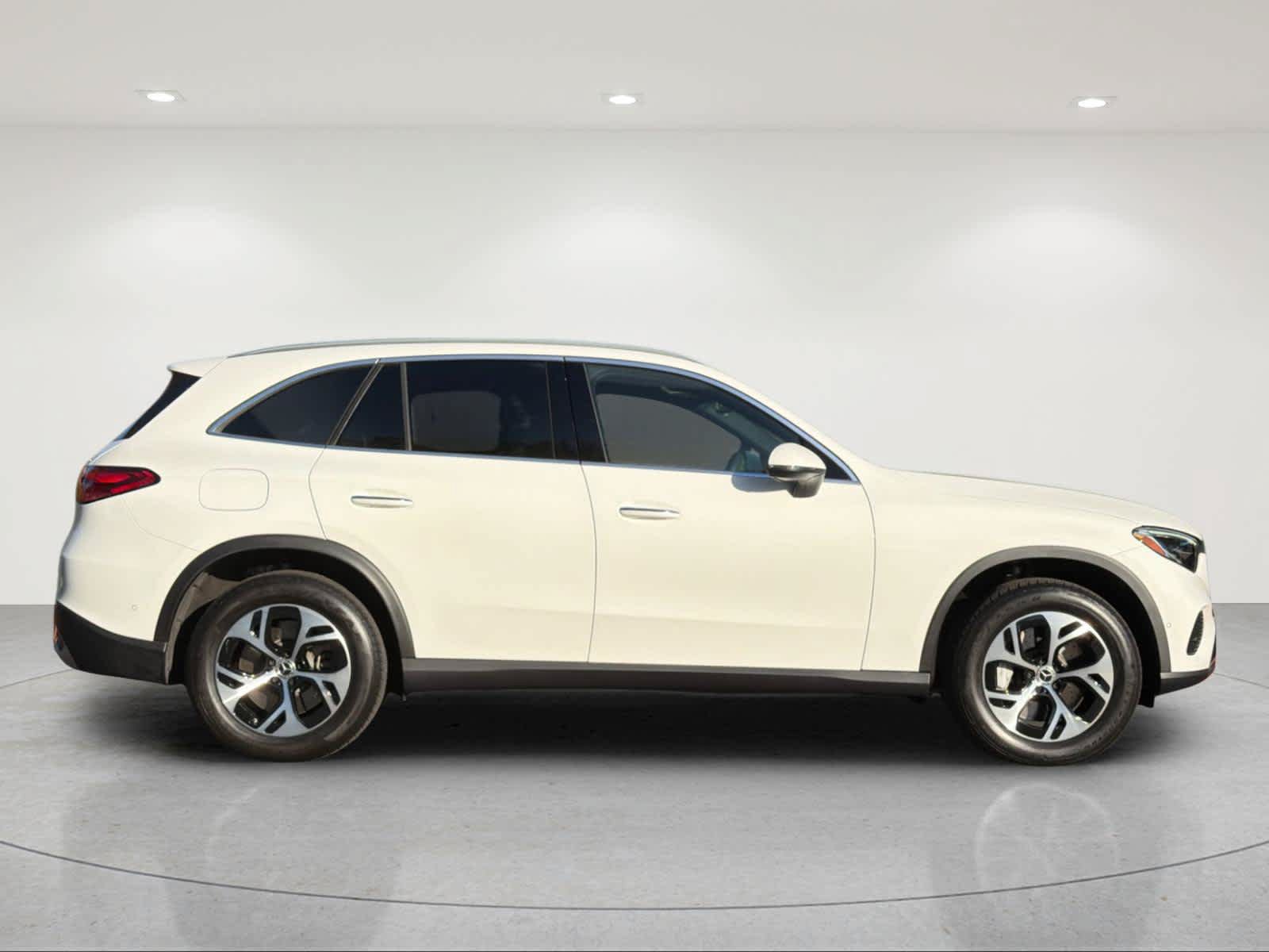 Certified 2025 Mercedes-Benz GLC 350e 4MATIC image 6