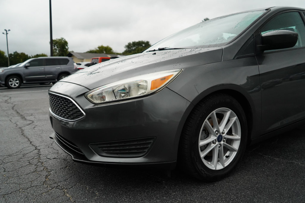 Used 2018 Ford Focus SE FWD image 17