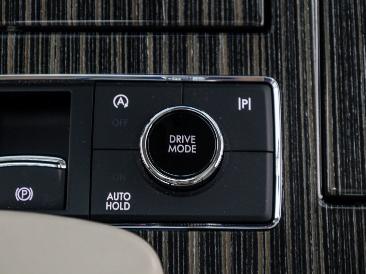 Used 2024 Lincoln Navigator Black Label AWD/4WD image 18