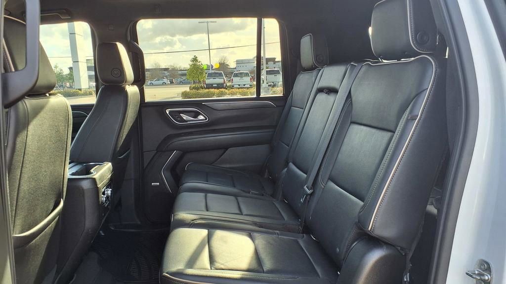 Used 2021 GMC Yukon XL SLT image 19