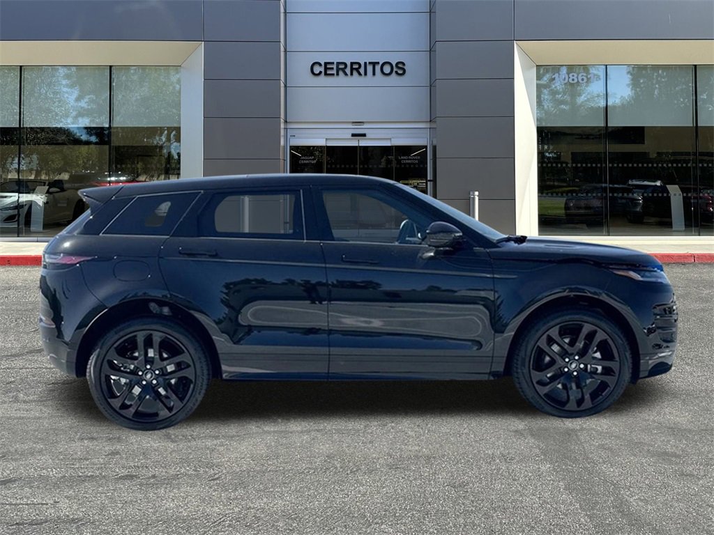 Used 2024 Land Rover Range Rover Evoque Dynamic SE image 4