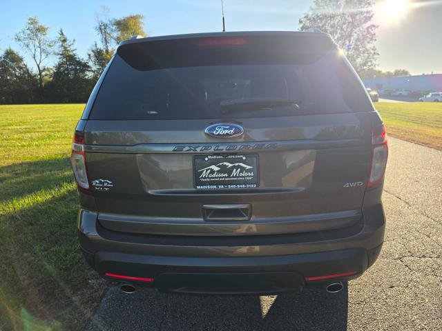 Used 2015 Ford Explorer XLT w/ Equipment Group 202A AWD/4WD image 7