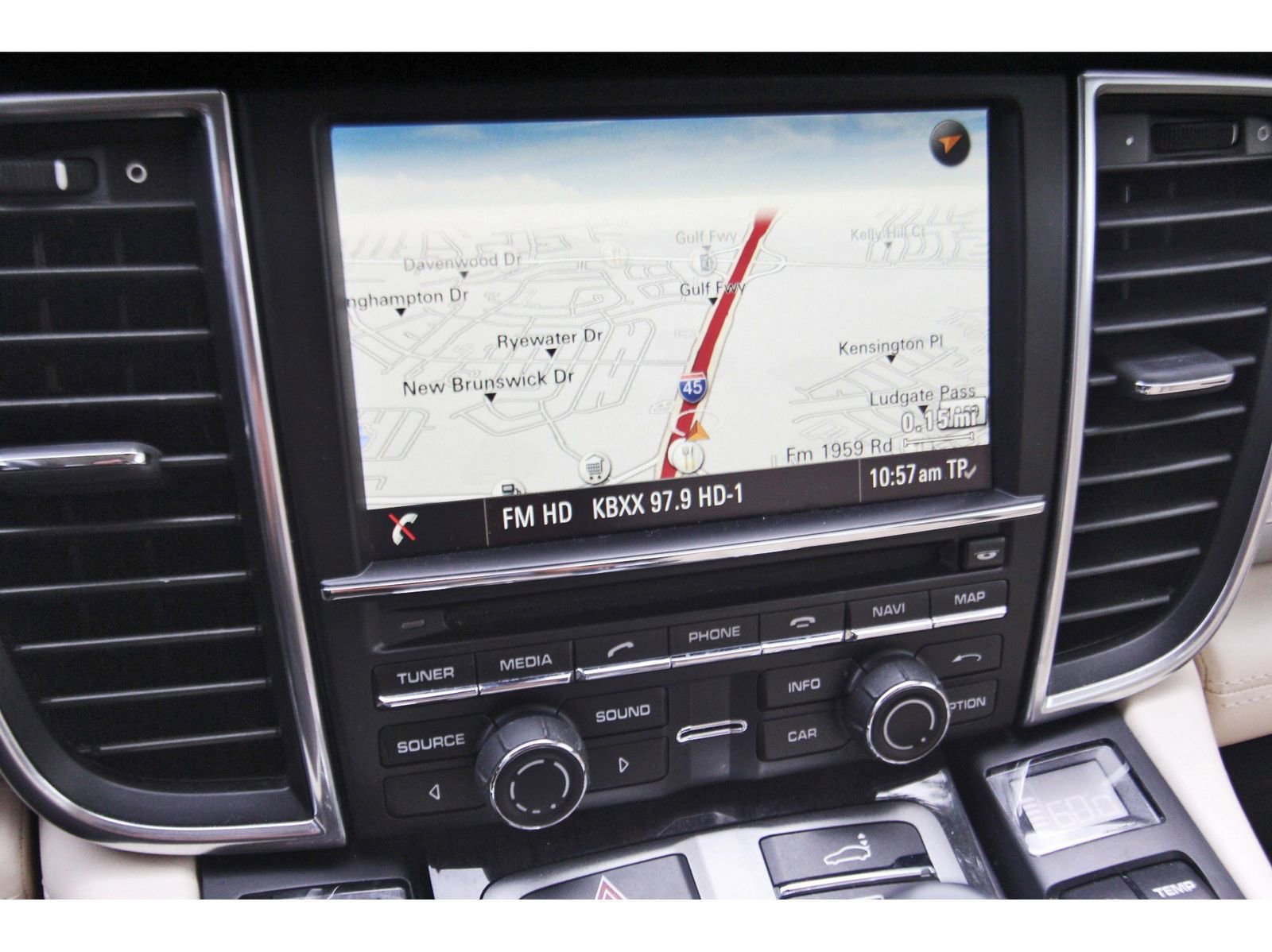 Used 2016 Porsche Panamera 4 Edition AWD/4WD image 26