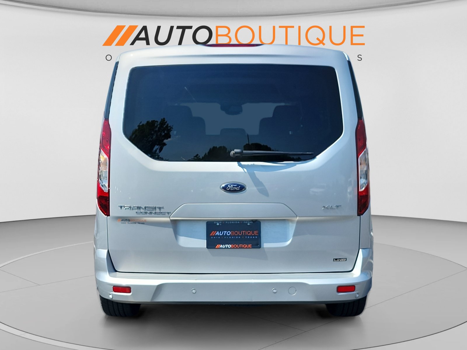 Used 2022 Ford Transit Connect XLT FWD image 4
