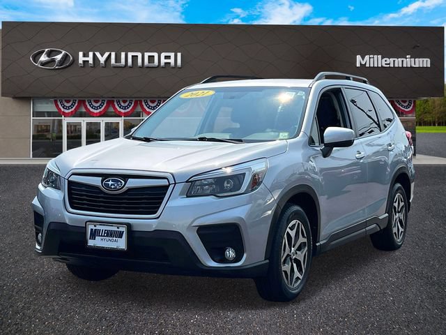 Used 2021 Subaru Forester Premium AWD/4WD image 4