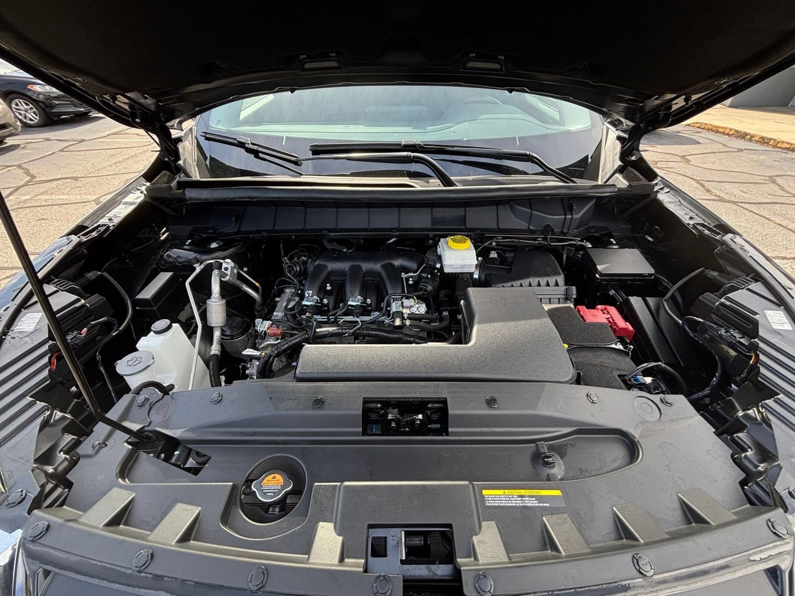 Used 2025 Nissan Pathfinder SV FWD image 35