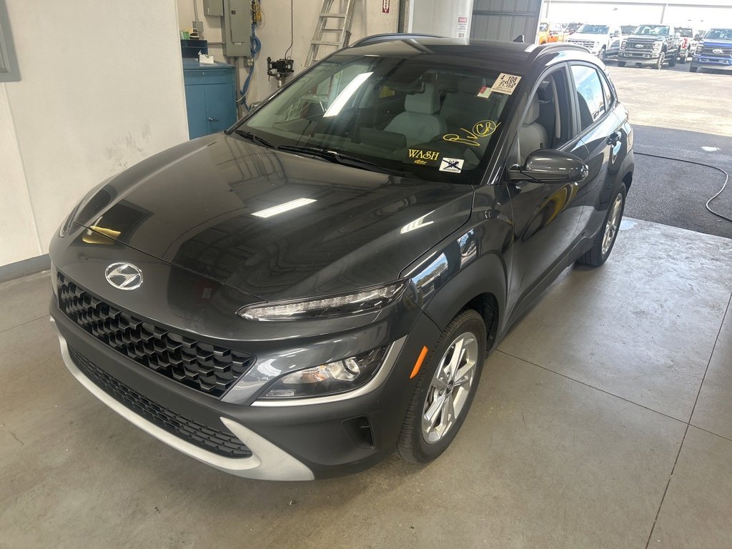 Used 2023 Hyundai Kona SEL w/ Cargo Package image 2