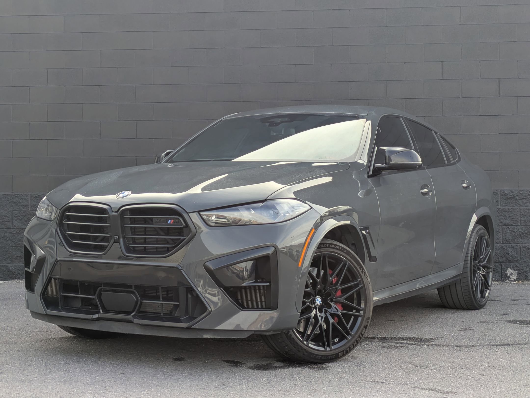 Used 2024 BMW X6 M Competition w/ Executive Package image 1