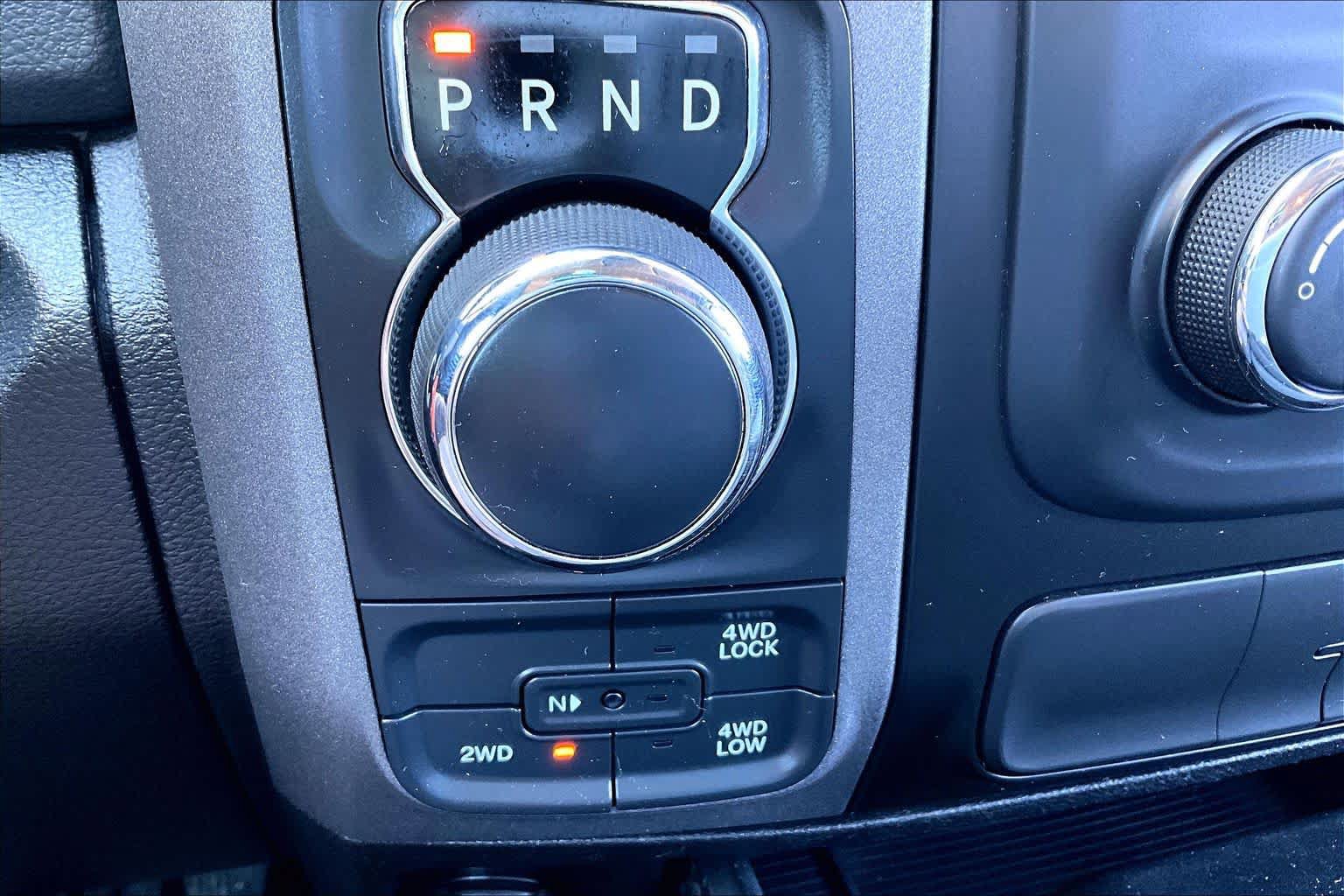 Used 2019 RAM 1500 Express AWD/4WD image 35