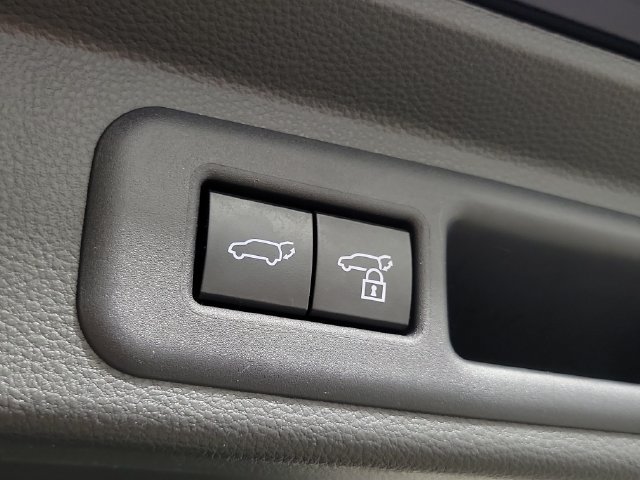 Used 2024 Toyota Sequoia Capstone AWD/4WD image 8