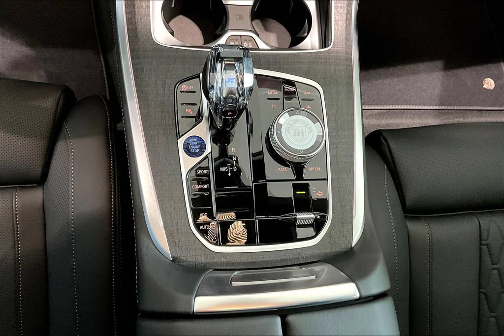 New 2026 BMW ALPINA XB7 AWD/4WD image 6