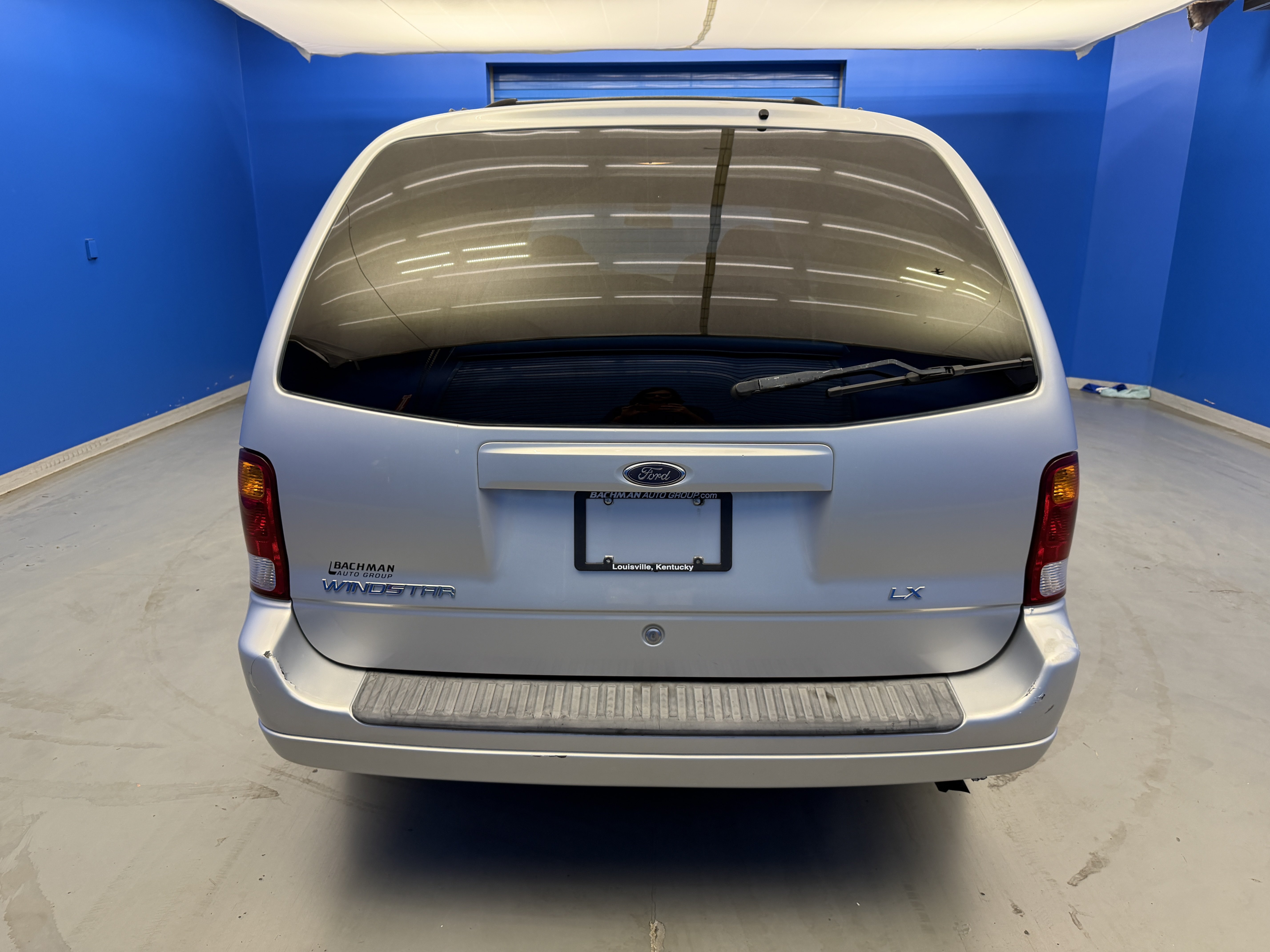 Used 2003 Ford Windstar LX FWD image 6