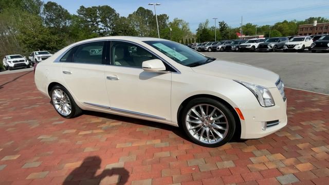 Used 2014 Cadillac XTS Platinum image 3