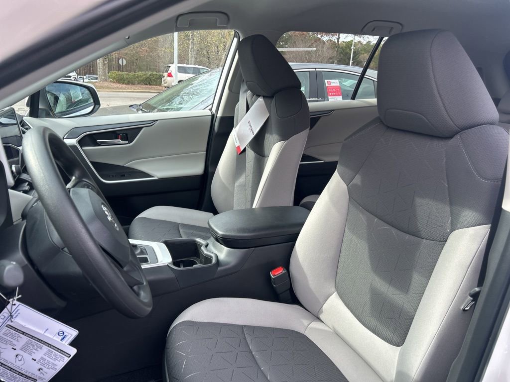 New 2025 Toyota RAV4 XLE image 3