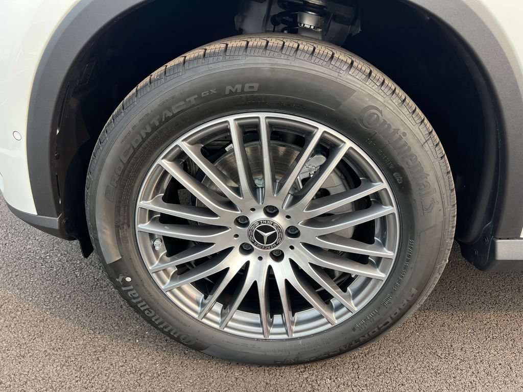 New 2026 Mercedes-Benz GLC 300 4MATIC image 32