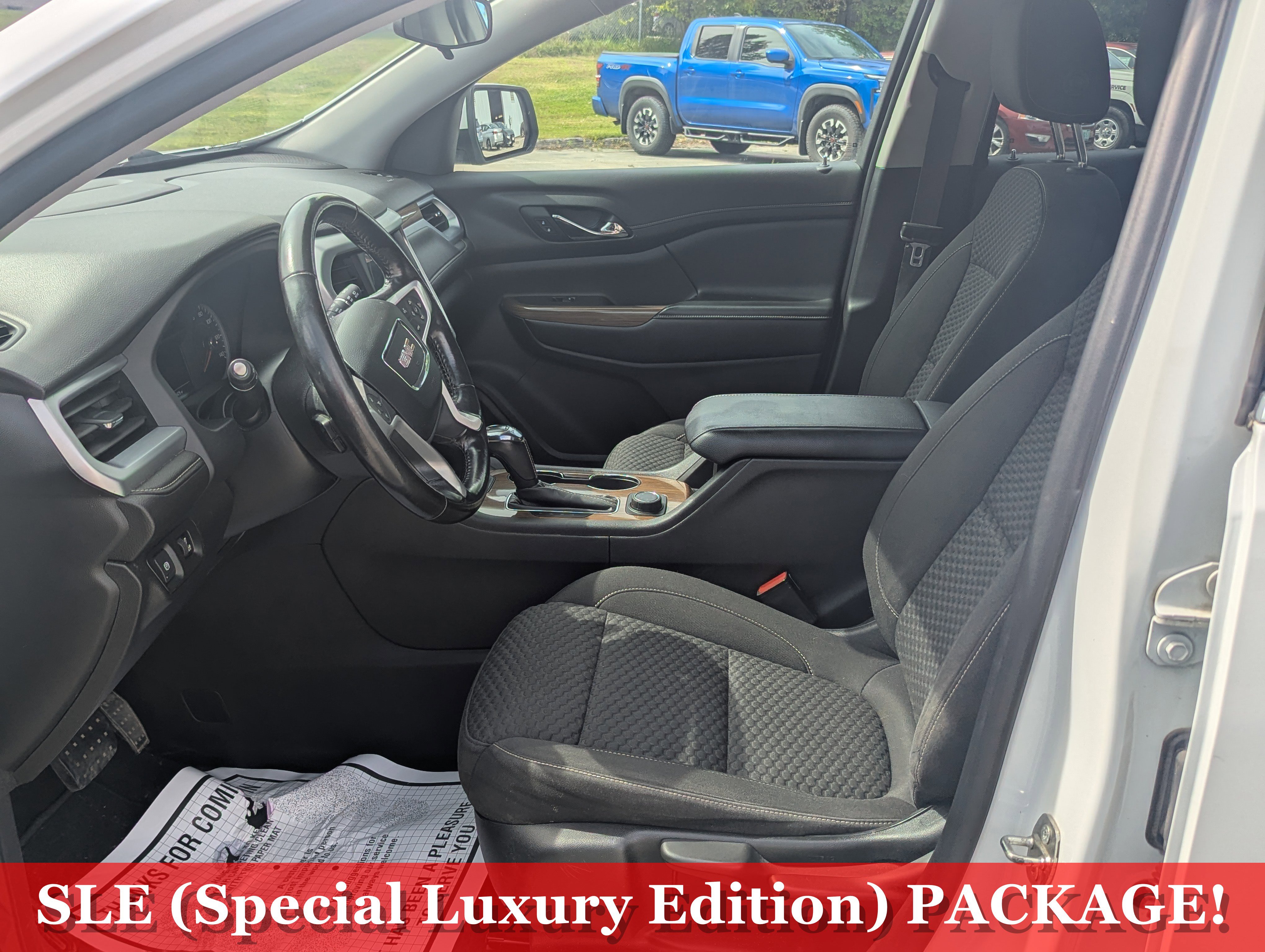 Used 2019 GMC Acadia SLE image 13