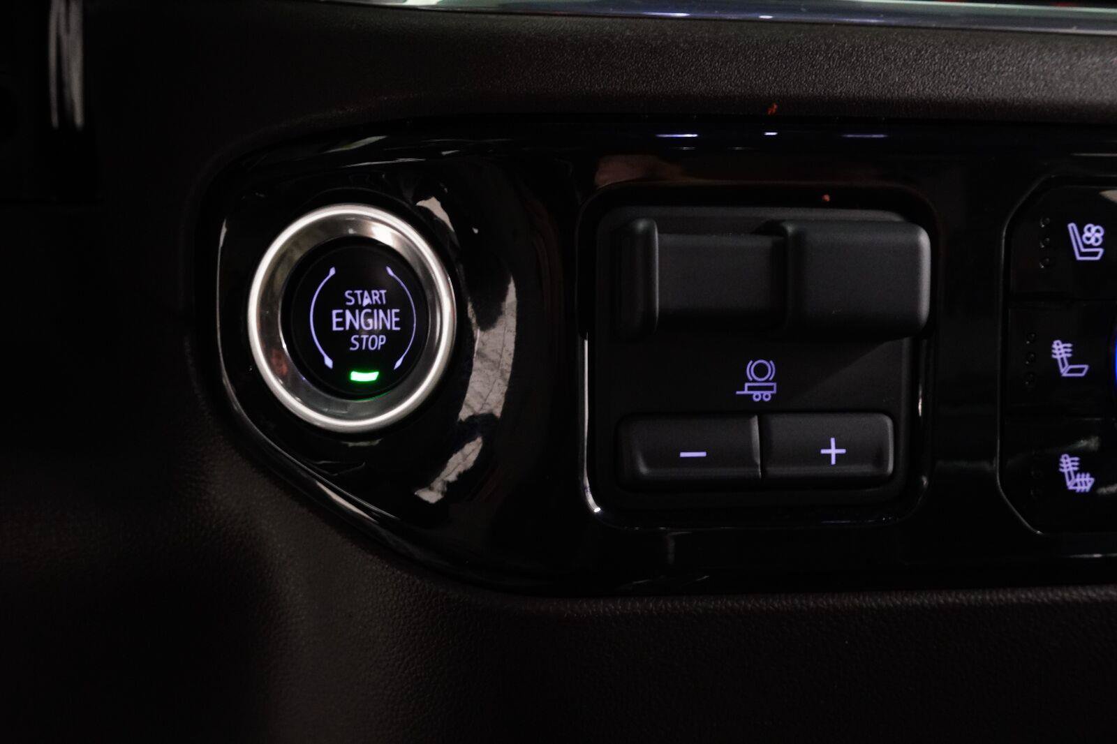 Used 2024 GMC Sierra 1500 SLT RWD image 19