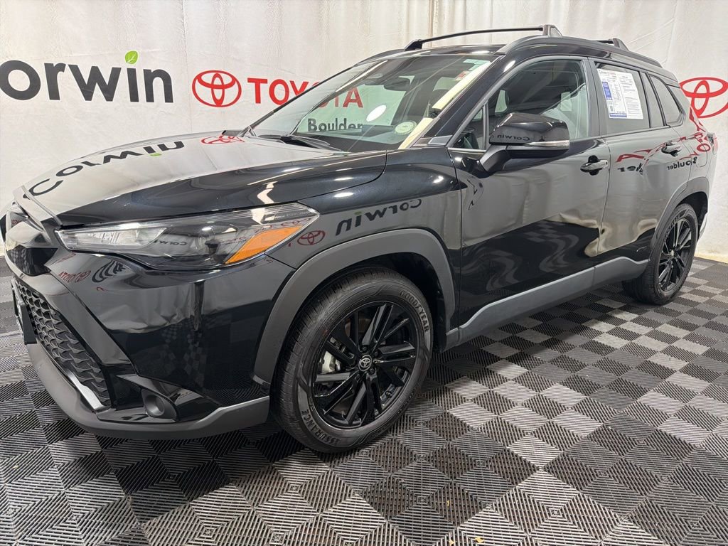 Used 2024 Toyota Corolla Cross AWD Hybrid image 3