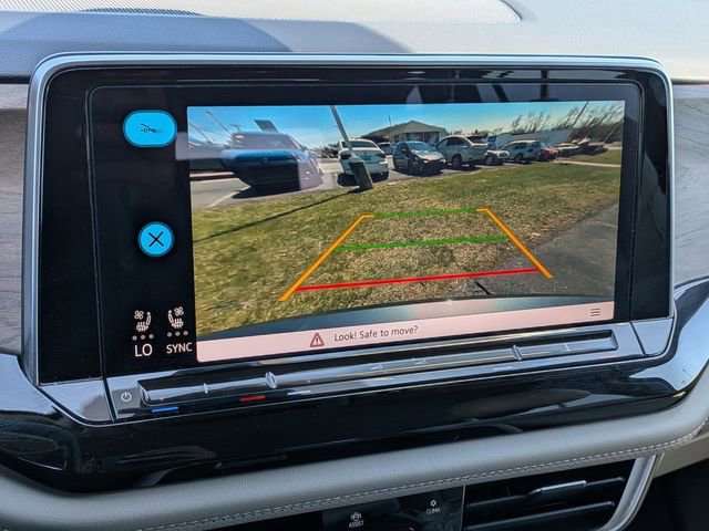 Used 2024 Volkswagen Atlas SE image 18